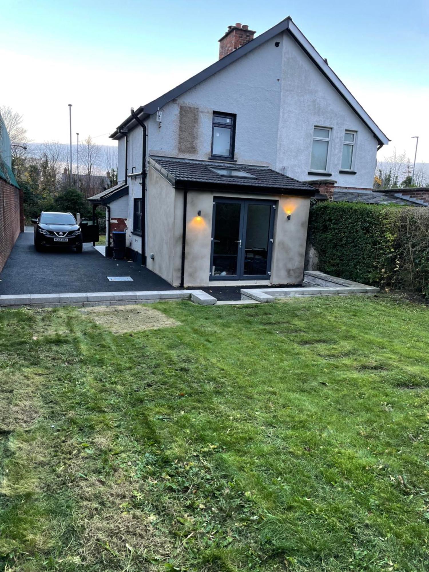 Cheerful 2 Bed House On Causeway Coastal Route With Parking Holiday home Whiteabbey