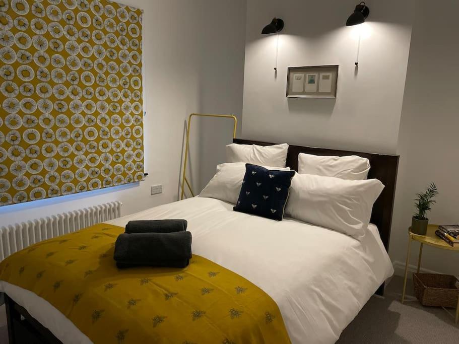 Cheerful 2 Bed House On Causeway Coastal Route With Parking *